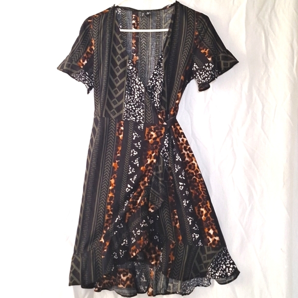 Vero Moda Dresses & Skirts - 3/$20--Animal Print Cotton Wrap Dress With Ruffles, Sz 4, NWOT